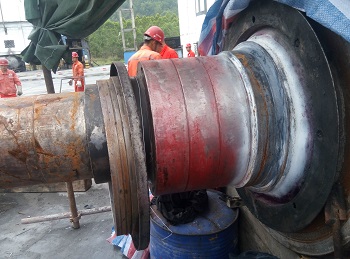 中信重工rp120-80辊压机轴