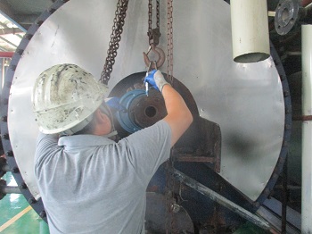 化制罐主轴磨损在线修复