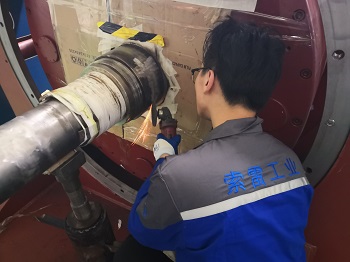 900千瓦电机调速器轴头磨损在线修复