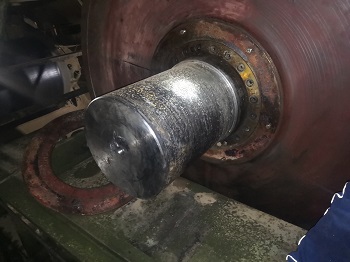 胶带机改向滚筒轴承位磨损修复