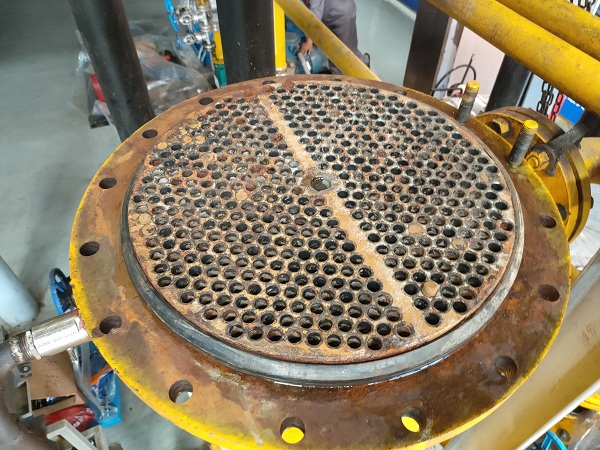 如何针对冷油器管板腐蚀渗漏进行在