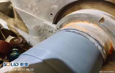 维修破碎机轴承位磨损用什么方法?